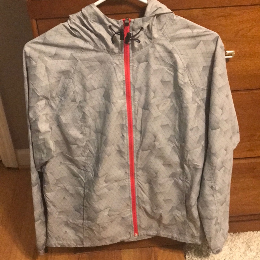 Rain jacket/windbreaker